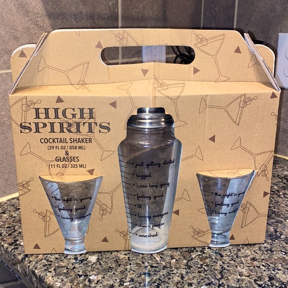 High Spirits Martini Mix Glass Cocktail Shaker And 2 Glasses, 29 FL oz shaker 🍸 - Picture 1 of 6